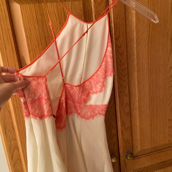 Bebe criss cross back dress - Picture 2 of 4